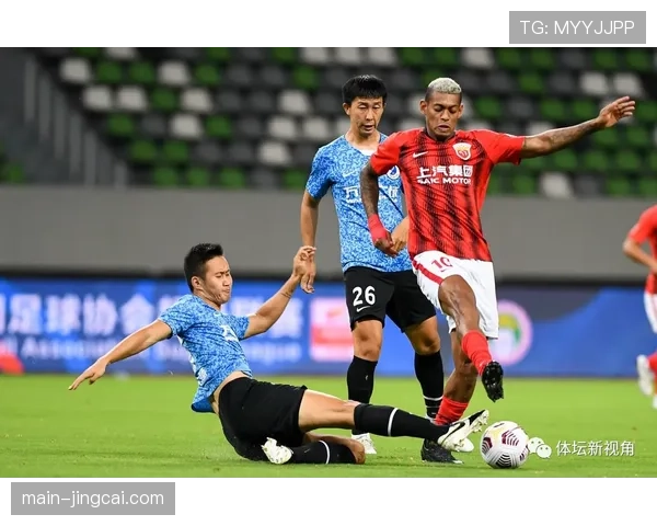 控场能力与防守稳定性关联 海港控球优势难掩防线漏洞